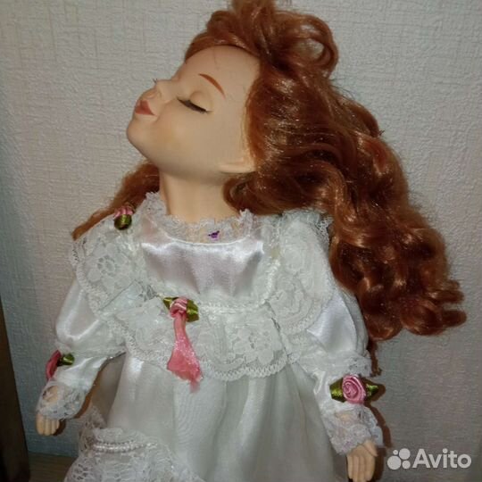 Кукла фарфоровая. Невеста. 42 см