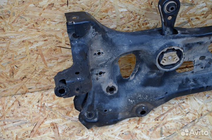 Подрамник передний Volkswagen Golf MK7 2013