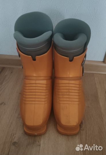 Горнолыжные ботинки