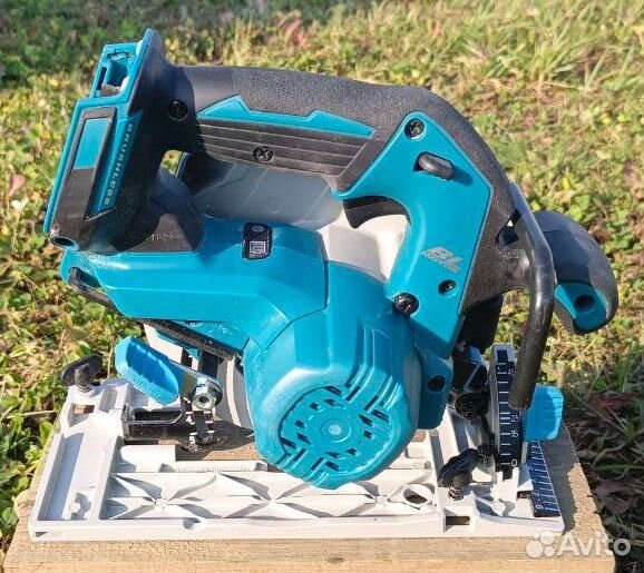 Циркулярная пила Makita DHS680Z аккумуляторная + 2