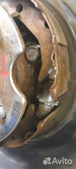 Ступица задняя левая Lexus Rx330 MCU33 3MZ-FE 2003