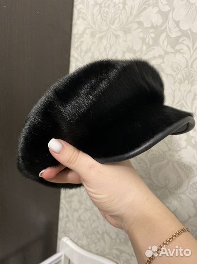Натуральный меховой берет