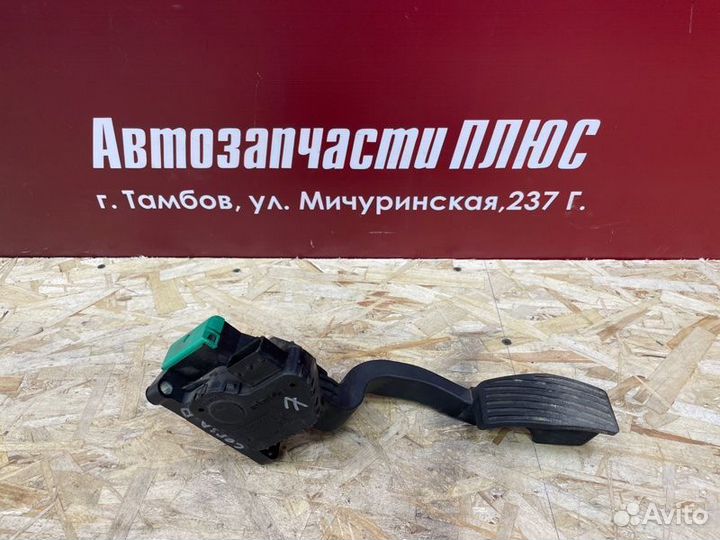 Педаль газа Opel Corsa D