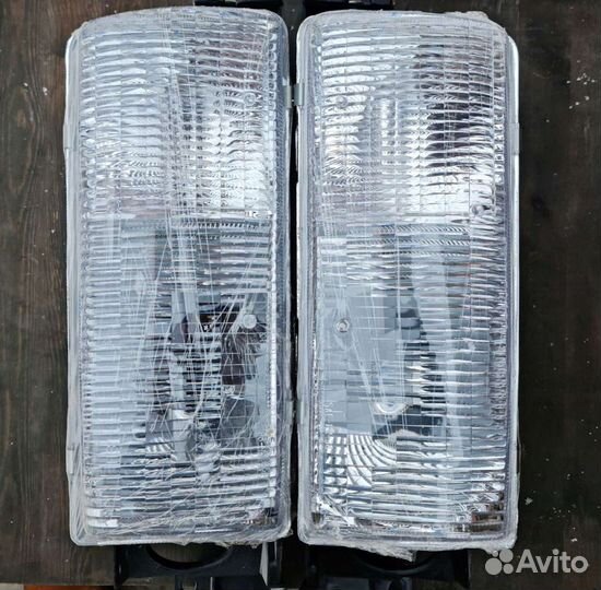 Chevrolet Caprice новые фары