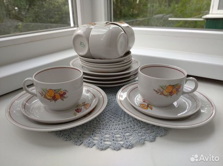 Чайные пары и десертные тарелки СССР