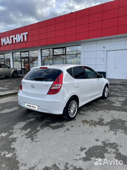 Hyundai i30 1.6 МТ, 2011, 246 000 км