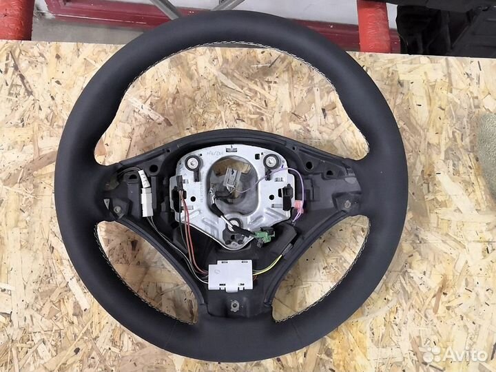 Руль BMW X5 X6 E70 E71