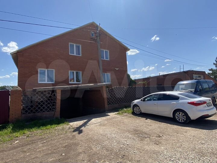 Дом 280 м² на участке 16,5 сот.