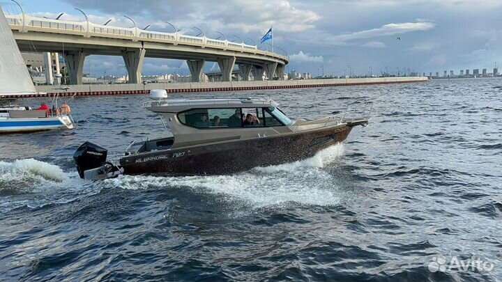 Моторная яхта альбакор 780