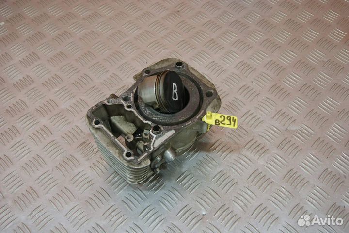 Цилиндр с поршнем Suzuki Intruder 400