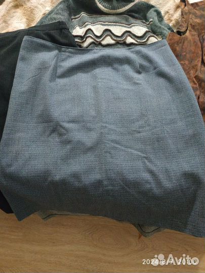 Женские вещи, свитер,юбки 54-56 размер