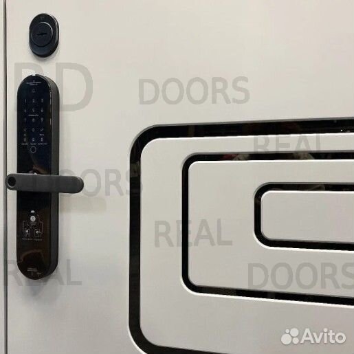 Дверь входная с электронным замком под ключ
