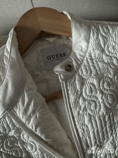 Куртка женская Guess