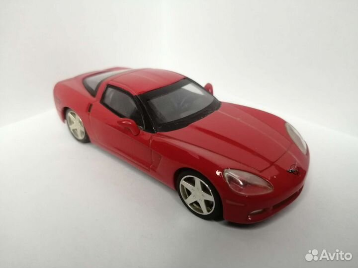 Модель 1/43 Chevrolet Corvette