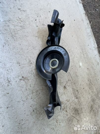 Бмв 1 f20 уплотнитель капота