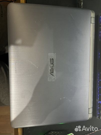Ноутбук asus x507m