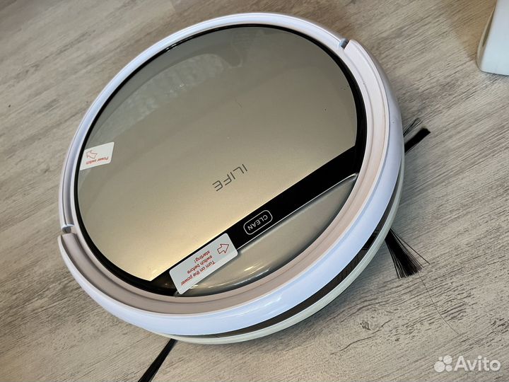 Робот пылесос ilife v50