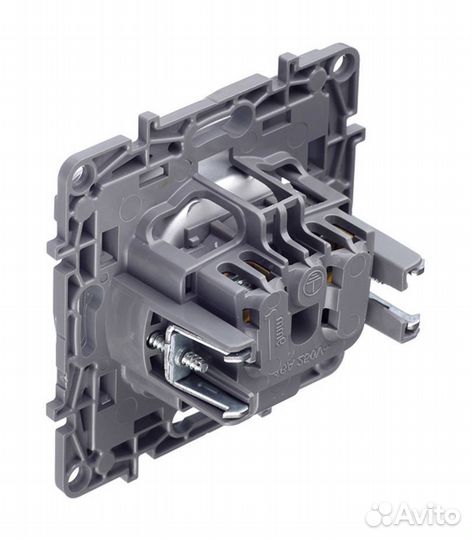 Розетка Etika 672434 скрытая установка алюминий бе