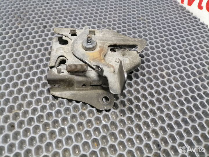 Замок капота Kia Spectra