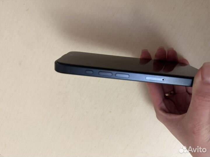 iPhone 15 Pro, 256 ГБ