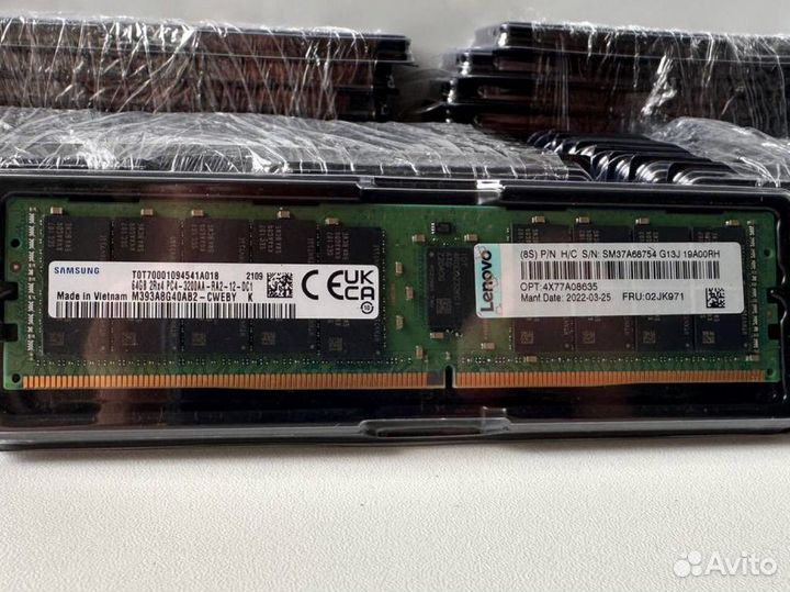 Модуль памяти Samsung M393A8G40AB2-cweby