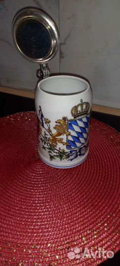 Пивная кружка с крышкой