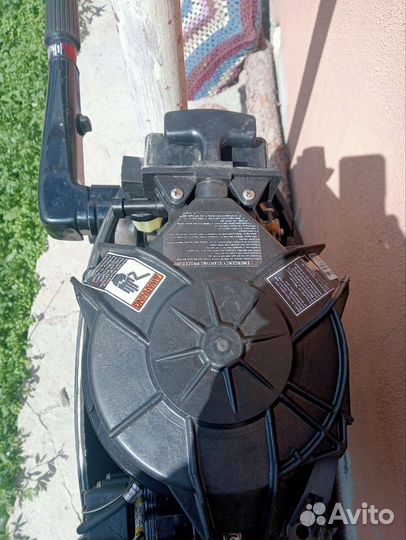 Лодочный мотор