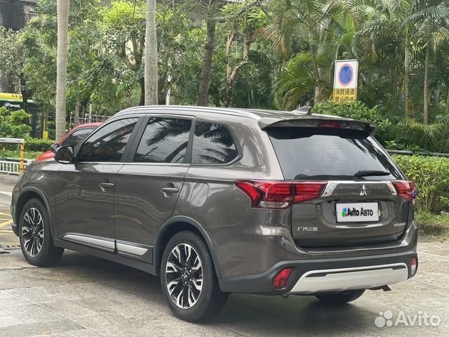 Mitsubishi Outlander 2.0 CVT, 2019, 62 300 км