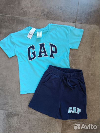 Костюм для мальчика GAP новый