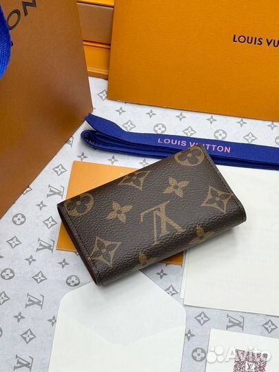 Ключница Louis Vuitton