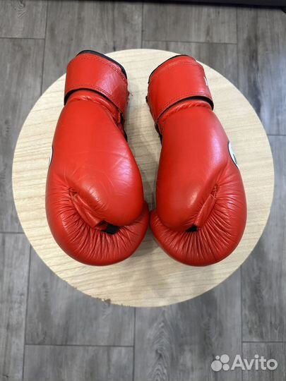 Боксерские перчатки 10 oz green hill