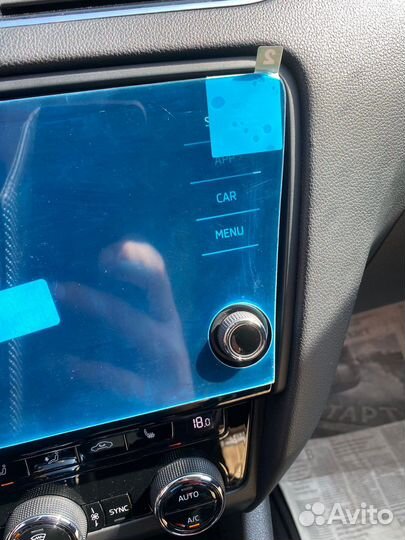 Защитное стекло на магнитолу scoda octavia