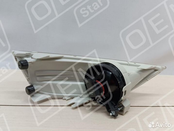 Фара противотуманная левая Форд Мондео