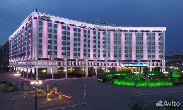 Официант/Помощник оф-та в премиум отель. Зп сразу