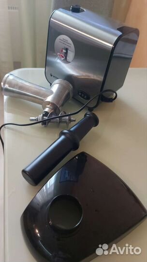 Электромясорубка Vitek VT-3631