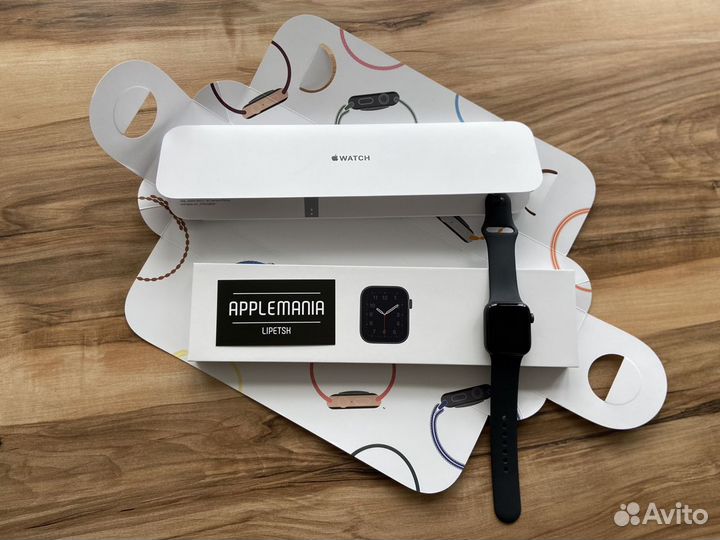Apple Watch SE 44mm Ростест/89 акб