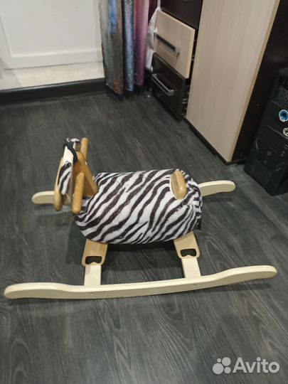 Детская качалка лошадь