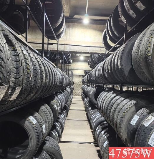 iLink Wintervorhut Stud III 245/70 R16 108N