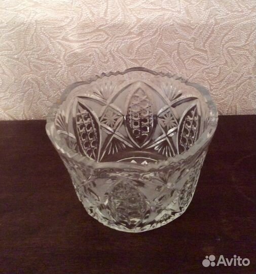 Продаются 2 конфетницы хрустальные, винтаж