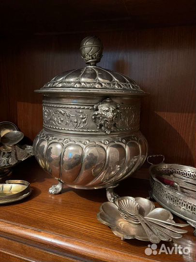 Старинная редкая вещь