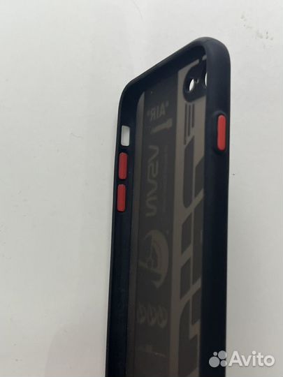 Чехол на iPhone SE 2020