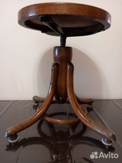 Чешский винтовой стул для фортепиано