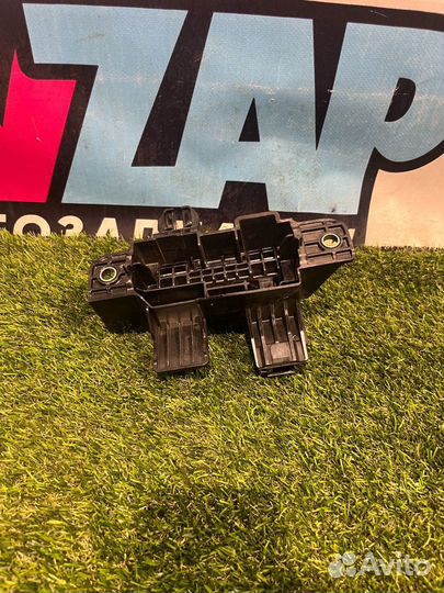 Замок крыши Fiat 124 2018 N243-R13E0