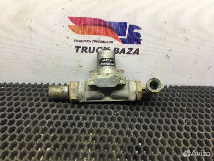 Клапан пневматический камаз 5490
