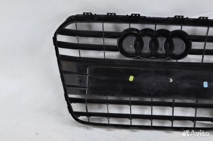 Решетка радиатора Audi A4 2011 - 2015 8K0853651