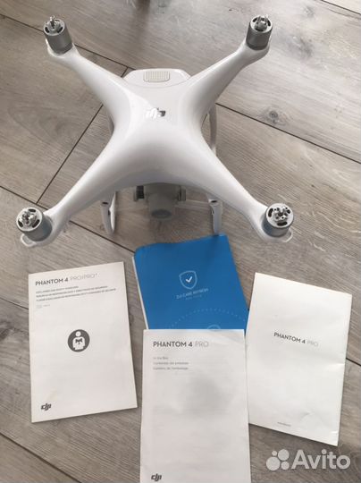 Квадрокоптер dji phantom 4 pro