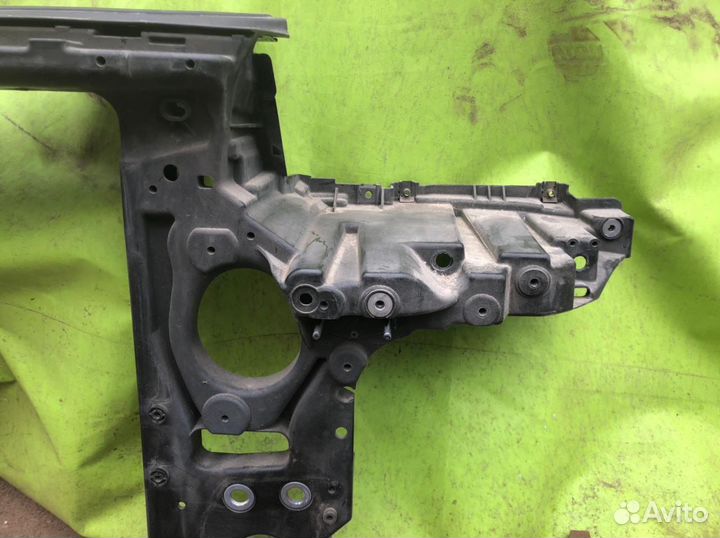 Телевизор на volkswagen Touareg Оригинал