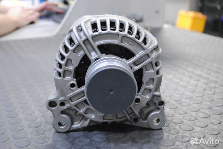 Генератор Audi A4, A6, VW Passat B5 1.9 TDi 140А