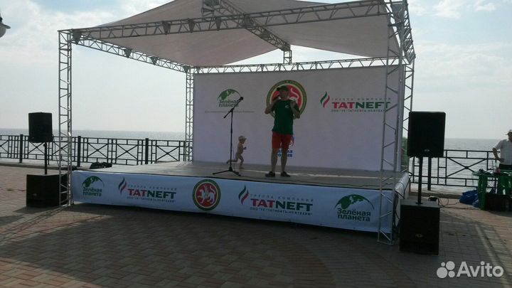 Аренда сцены и подиума в Казани: 6x4м, 5x3 м