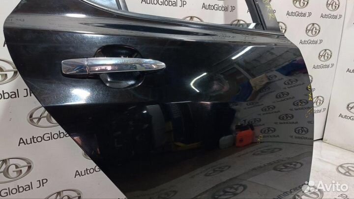 Дверь задняя правая Nissan Leaf